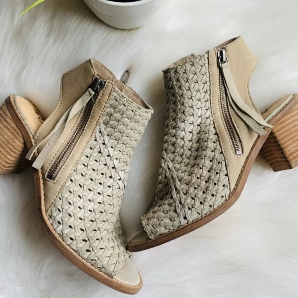 Sam‎ Edelman Cooper woven peep toe sandals